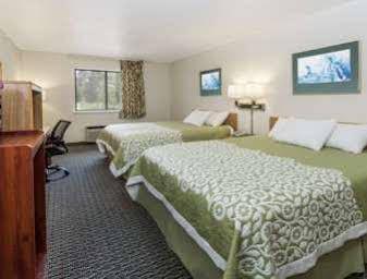 Days Inn By Wyndham Stoughton Wi. Bagian luar foto